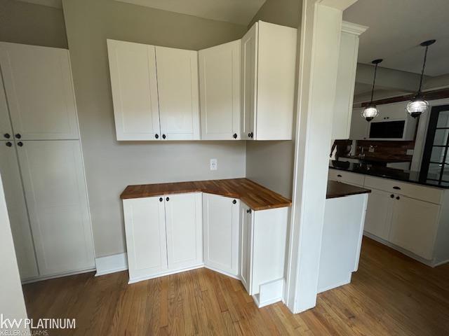 Builiding view eighteen for 6626 S River, Marine City, MI. 48039