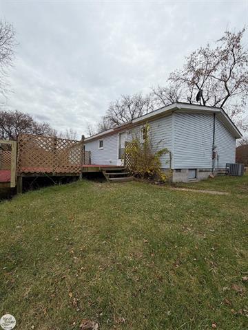 Builiding view seventeen for 7957 Marsh, Marine City, MI. 48039