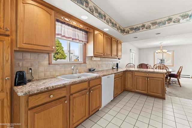 Builiding view eleven for 7811 Alexandria, Fair Haven, MI. 48023