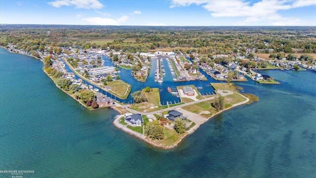 Builiding view forty nine for 7811 Alexandria, Fair Haven, MI. 48023