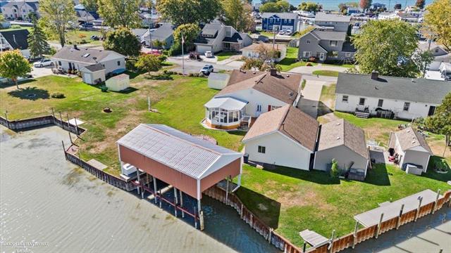 Builiding view forty one for 7811 Alexandria, Fair Haven, MI. 48023