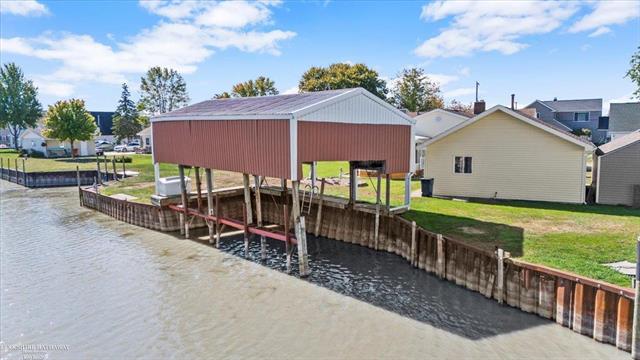 Builiding view forty two for 7811 Alexandria, Fair Haven, MI. 48023