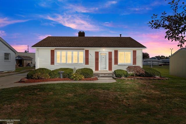 Builiding view one for 7811 Alexandria, Fair Haven, MI. 48023