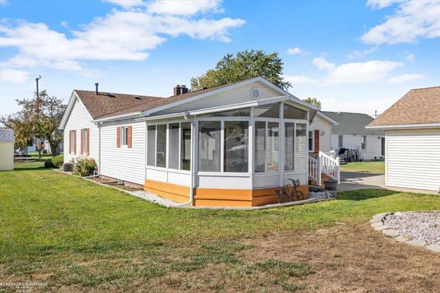 Builiding view thirty six for 7811 Alexandria, Fair Haven, MI. 48023