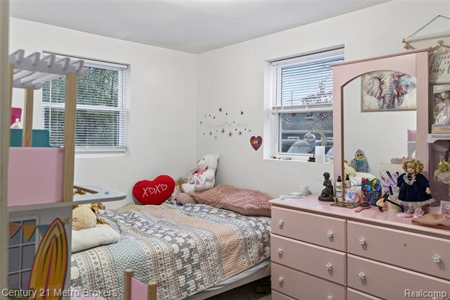 Builiding view thirteen for 226 Bell, Marine City, MI. 48039