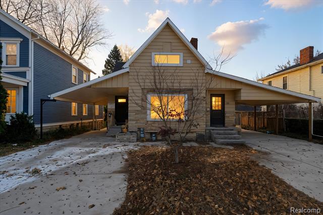 front view for 552 S Main St, Marine City, Mi. 48039