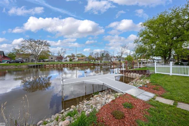 Builiding view five for 342 S Mary, Marine City, MI. 48039