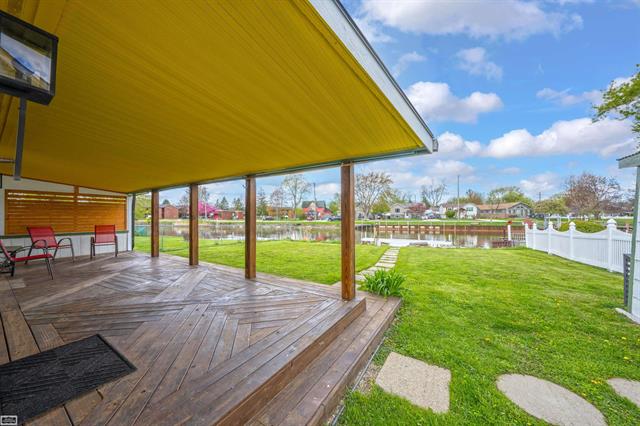 Builiding view thirty five for 342 S Mary, Marine City, MI. 48039