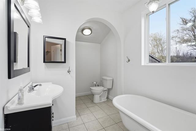 Builiding view sixteen for 6053 Meldrum, Fair Haven, MI. 48023