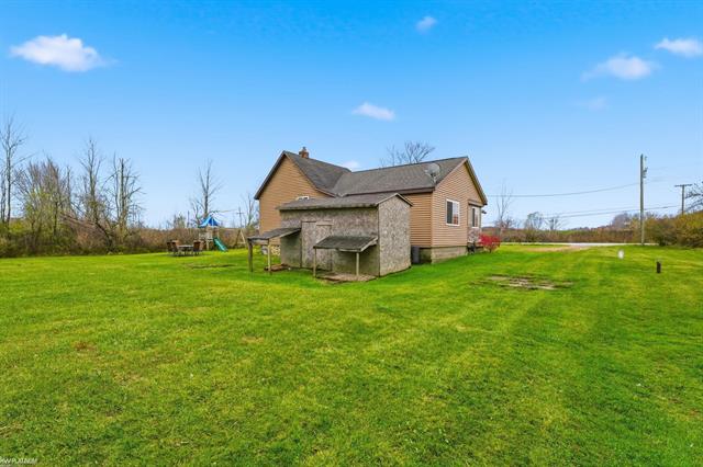 Builiding view twenty two for 6053 Meldrum, Fair Haven, MI. 48023