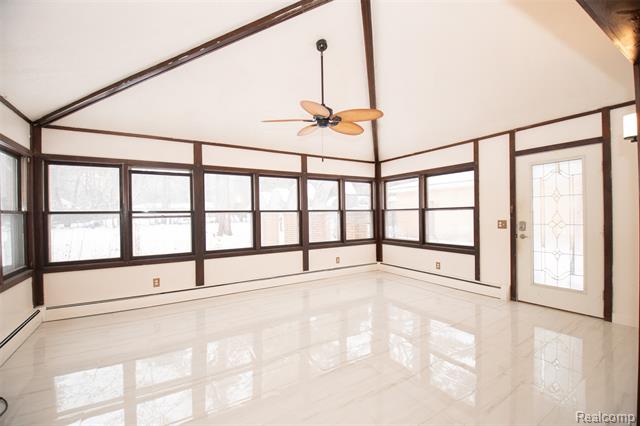 Builiding view eight for 21875 Beech, Southfield, MI. 48033