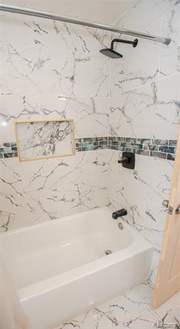 Builiding view eighteen for 21875 Beech, Southfield, MI. 48033