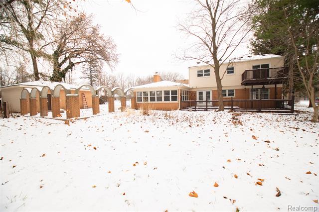 Builiding view forty one for 21875 Beech, Southfield, MI. 48033