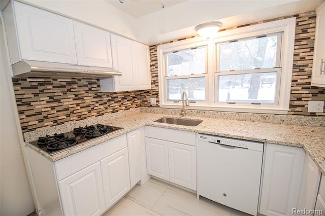 Builiding view four for 21875 Beech, Southfield, MI. 48033