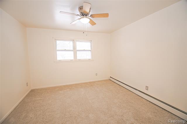 Builiding view fourteen for 21875 Beech, Southfield, MI. 48033