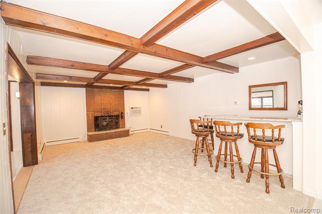 Builiding view ten for 21875 Beech, Southfield, MI. 48033