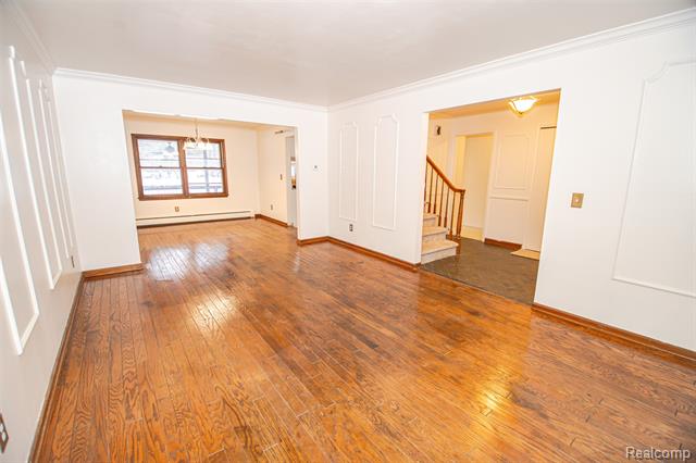 Builiding view thirty three for 21875 Beech, Southfield, MI. 48033