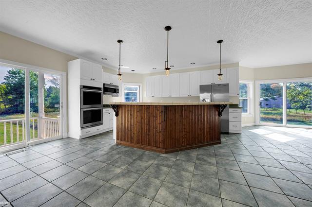 Builiding view eighteen for 7791 Arnold, Fair Haven, MI. 48023