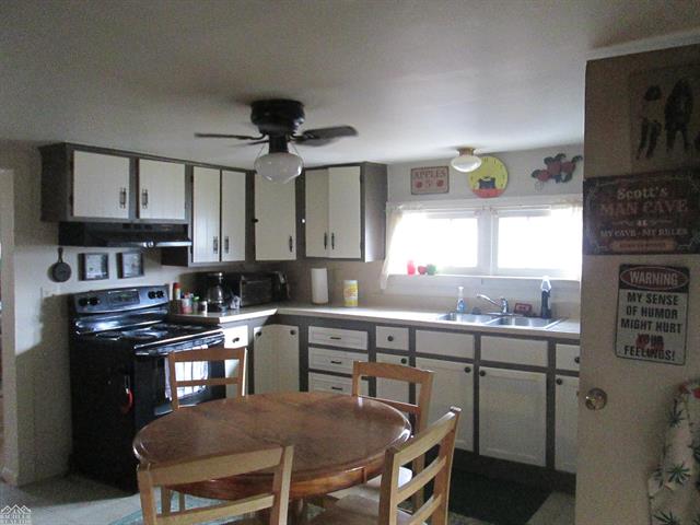 Builiding view three for 915 Bruce, Marine City, MI. 48039