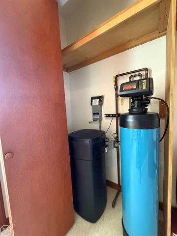 Builiding view forty five for 6301 Meldrum, Fair Haven, MI. 48023