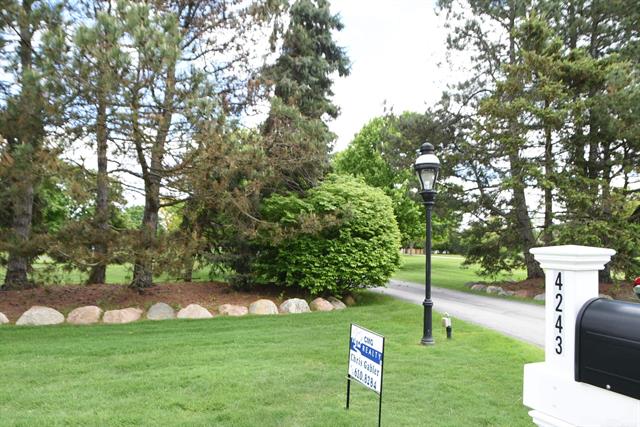 Builiding view eighty for 4243 River, East China, MI. 48054