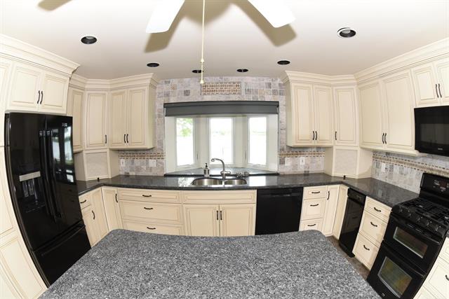 Builiding view thirty three for 4243 River, East China, MI. 48054