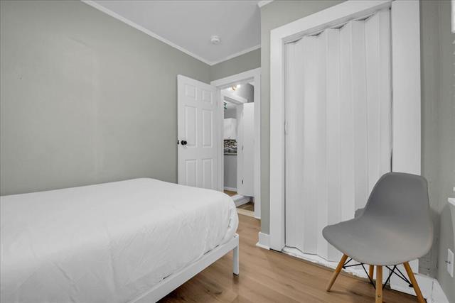 Builiding view fifteen for 382 W Hayes, Hazel Park, MI. 48030