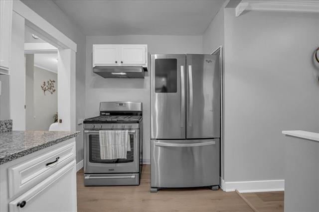 Builiding view twelve for 382 W Hayes, Hazel Park, MI. 48030