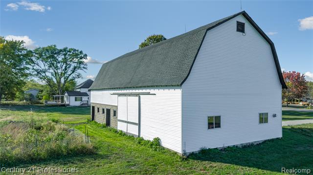 Builiding view fifty nine for 7359 Clair Hwy, East China, MI. 48054