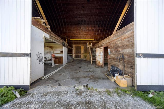 Builiding view fifty two for 7359 Clair Hwy, East China, MI. 48054