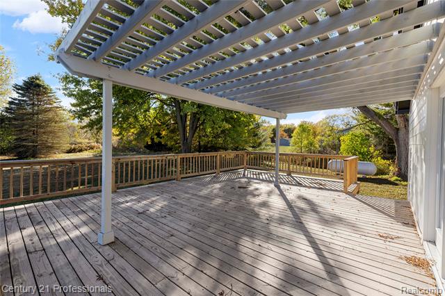 Builiding view forty nine for 7359 Clair Hwy, East China, MI. 48054