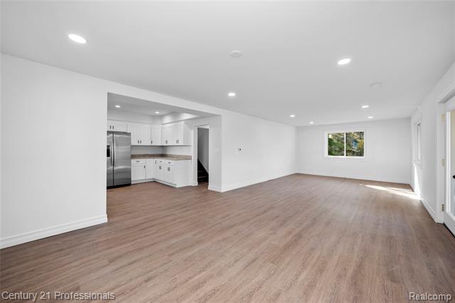 Builiding view seventeen for 7359 Clair Hwy, East China, MI. 48054