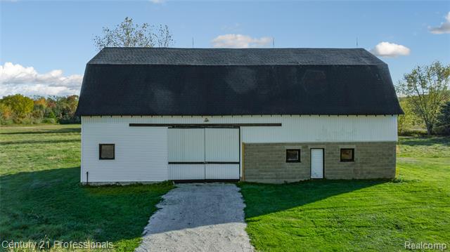 Builiding view sixty three for 7359 Clair Hwy, East China, MI. 48054