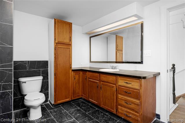 Builiding view thirty eight for 7359 Clair Hwy, East China, MI. 48054