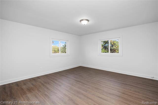 Builiding view thirty three for 7359 Clair Hwy, East China, MI. 48054