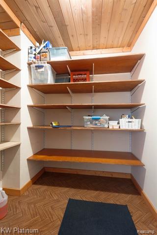 Builiding view nineteen for 541 Cloverlawn, East China, MI. 48054