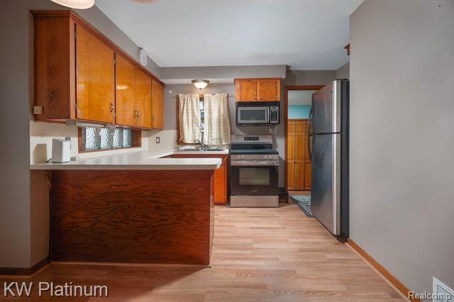 Builiding view six for 541 Cloverlawn, East China, MI. 48054