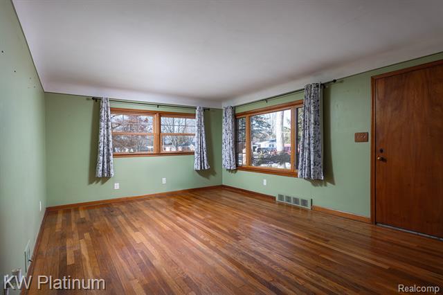 Builiding view three for 541 Cloverlawn, East China, MI. 48054