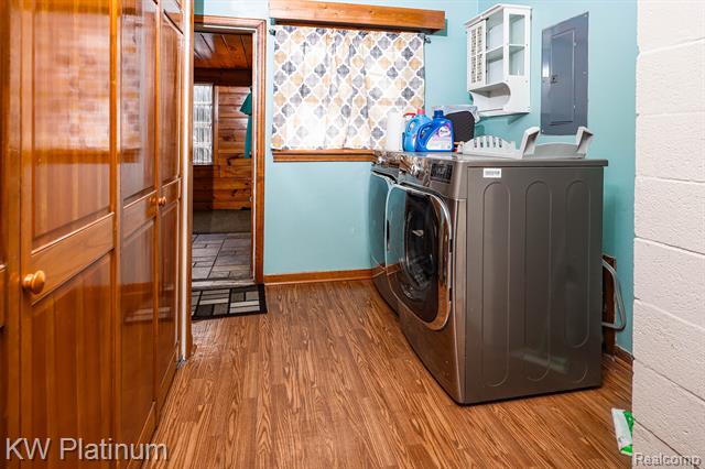 Builiding view twenty one for 541 Cloverlawn, East China, MI. 48054