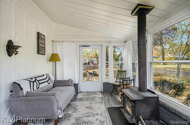 Builiding view five for 715 Thornapple, Saint Clair, MI. 48079