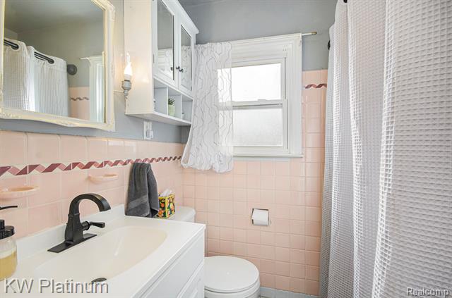 Builiding view thirteen for 715 Thornapple, Saint Clair, MI. 48079