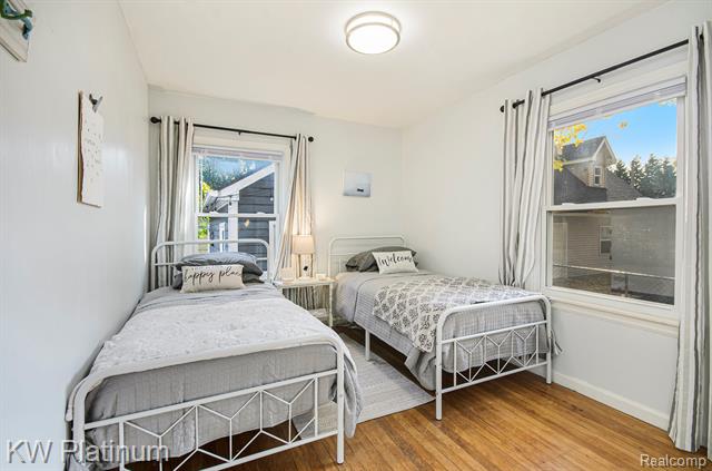 Builiding view twelve for 715 Thornapple, Saint Clair, MI. 48079