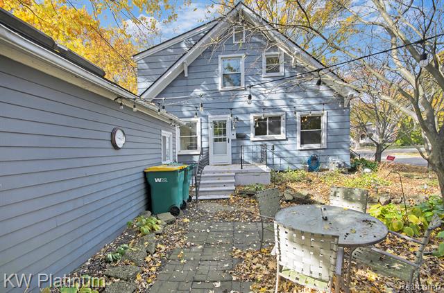 Builiding view twenty two for 715 Thornapple, Saint Clair, MI. 48079