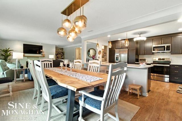 Builiding view fifteen for 669 N Riverside, Saint Clair, MI. 48079