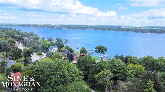 Builiding view forty five for 669 N Riverside, Saint Clair, MI. 48079