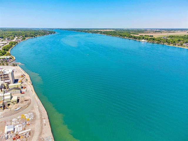 Builiding view forty nine for 669 N Riverside, Saint Clair, MI. 48079