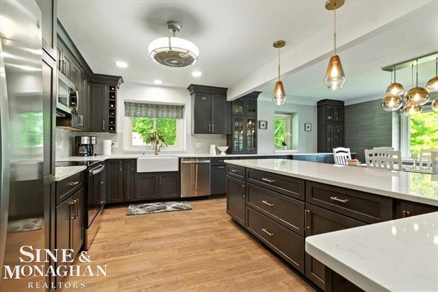 Builiding view one for 669 N Riverside, Saint Clair, MI. 48079