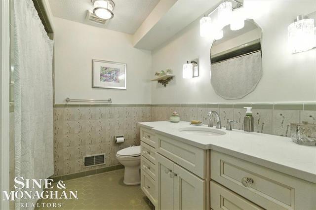 Builiding view twenty six for 669 N Riverside, Saint Clair, MI. 48079