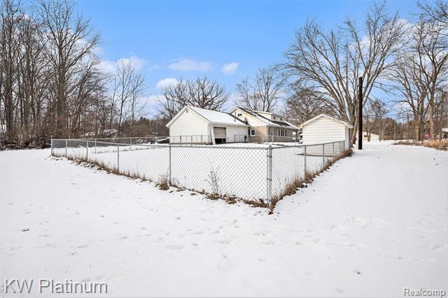 Builiding view fifteen for 4705 Ketchum, Saint Clair, MI. 48079