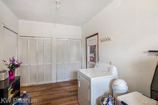 Builiding view nine for 4705 Ketchum, Saint Clair, MI. 48079